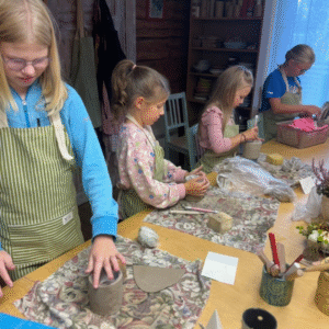Laste kunsti- ja Käsitöösünnipäev Vaarikas Vahukoorega Käsitöösünnipäev Keilas